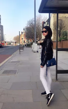 White jeans for a sunny day #HelenisminLondon 