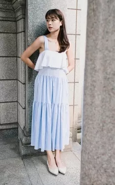 清新藍白洋裝