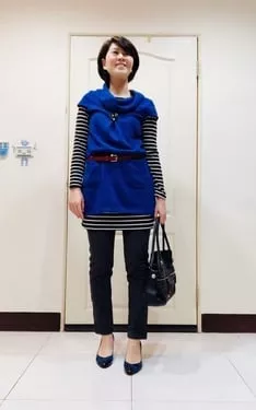 亮藍+橫紋+灰褲
