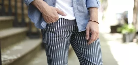 春夏不容忽視的花色  『男人都要有的那件條紋褲』