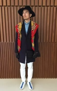 Chester coat with pattern scarf