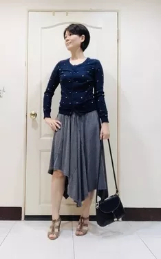 優雅,藍針嬂+灰色長裙