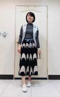 橫紋+黑白裙