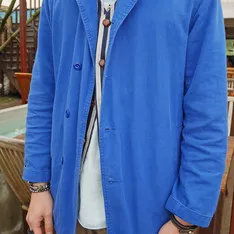 寶藍色夾克