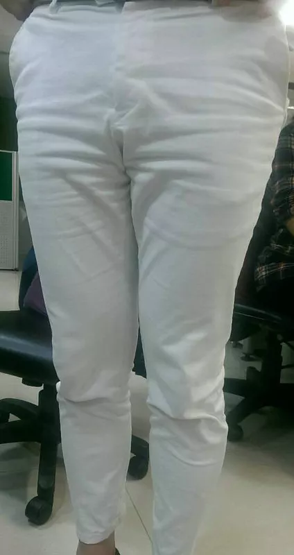 白色牛仔褲