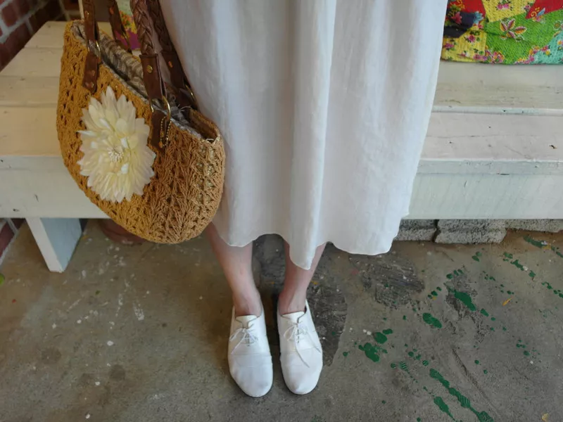 白皮鞋