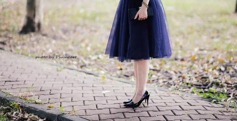 深藍紗裙