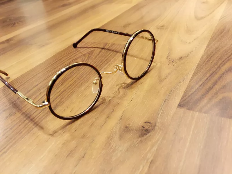 金框邊復古圓眼鏡
