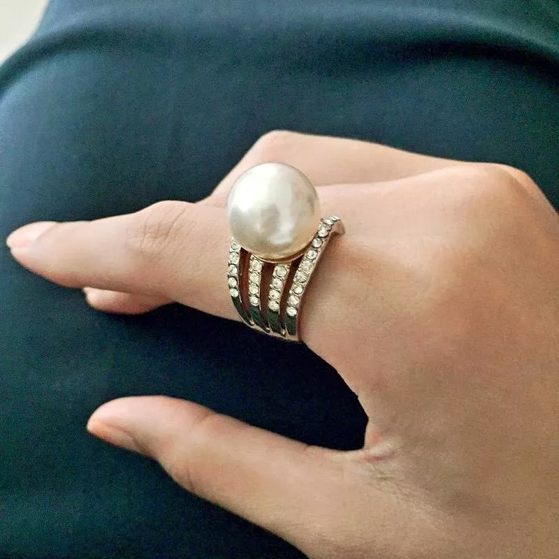 珍珠飾戒指