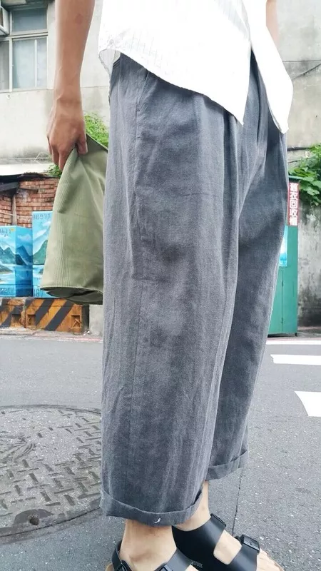 灰色寬褲
