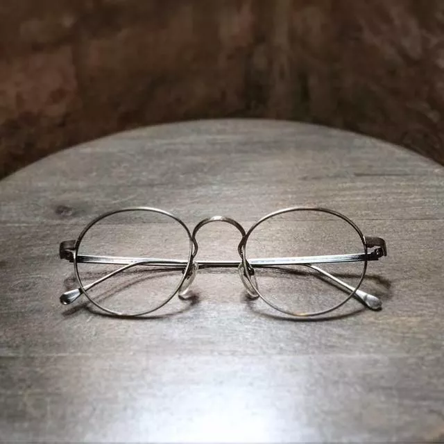 圓框眼鏡