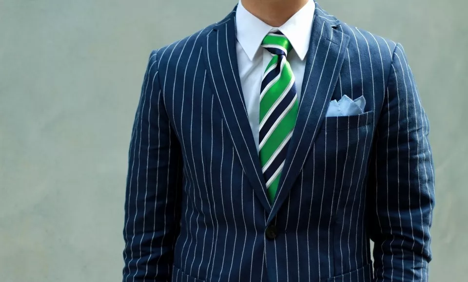 綠條紋領帶